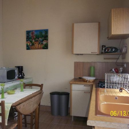 Alaguyauder Le Studio Chatillon-sur-Broue Exterior photo